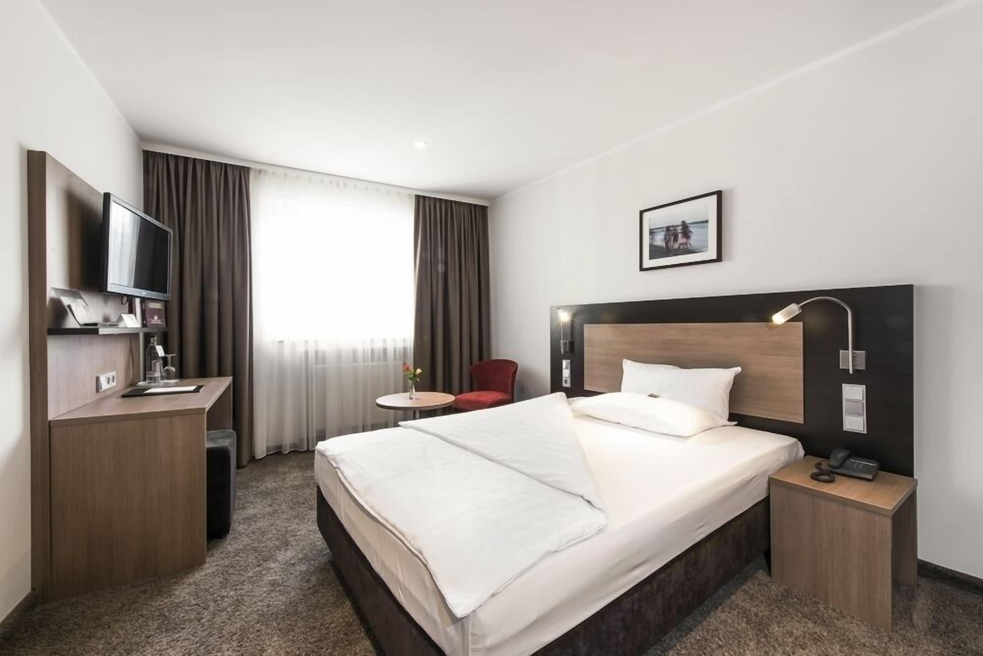 Astor Und 4*